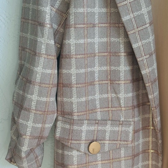 Alice Blue Tan Blazer with Notched Lapels Large - Picture 5 of 6